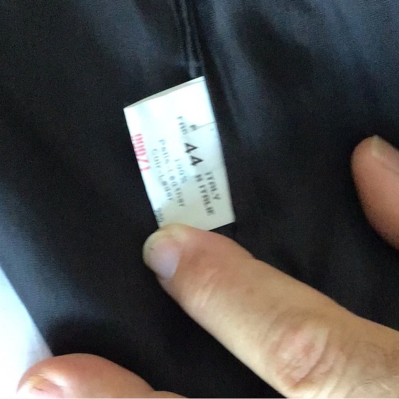 Byblos Fine Italian buttery leather two piece set. Jacket and pants. - Picture 4 of 9